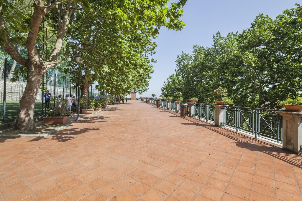 B&B La Contessa Salerno Exterior foto